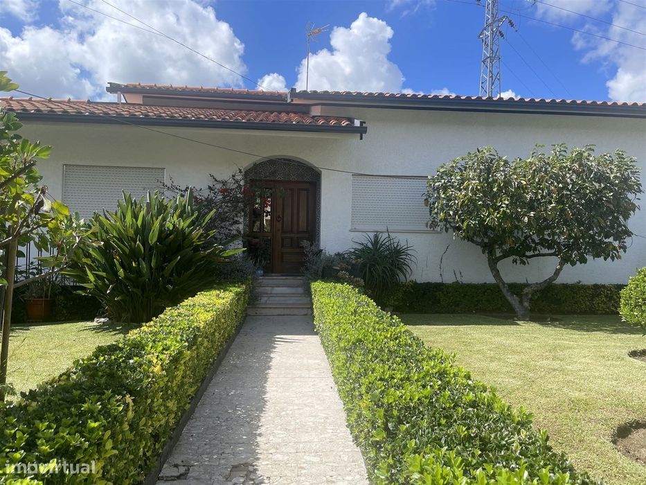 Moradia Isolada T3 Venda em Oliveira de Azeméis, Santiago de Riba-Ul,