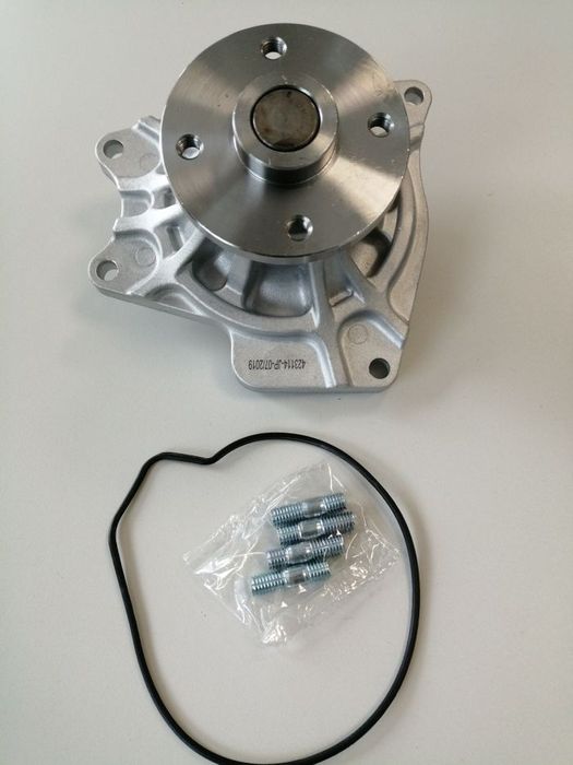 Bomba de água mitsubishi canter/Fuso FE531 FE534 FE444 FE73 FB73