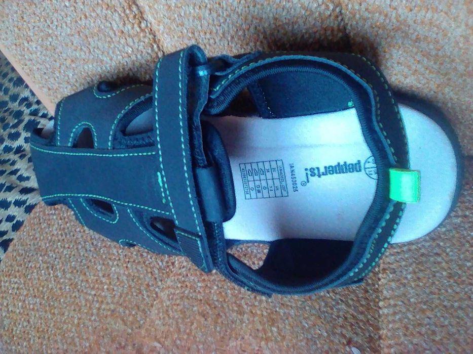 Sandały damskie lub męskie pepperts (EUR 36 / wkładka 23 cm).