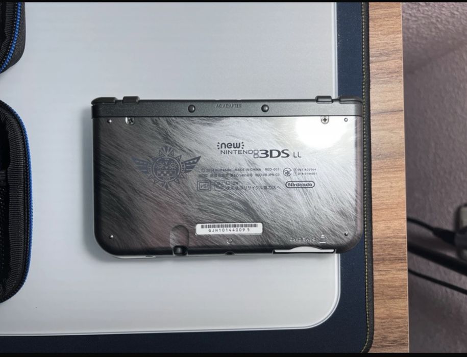 New Nintendo 3DS XL Monster Hunter 4G IPS + 128GB CFW