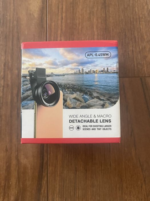 Apexel APL-0.45WM — широкоугольная линза 0,45× + макро 12,5× для смартфона.