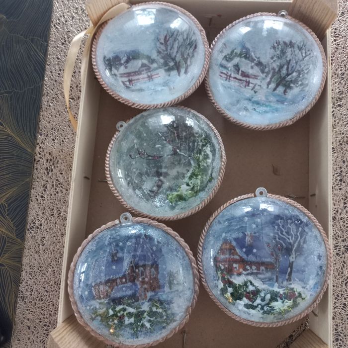 Bombki medaliony ręcznie robione