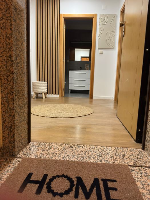 Alugo Quarto em apartamento