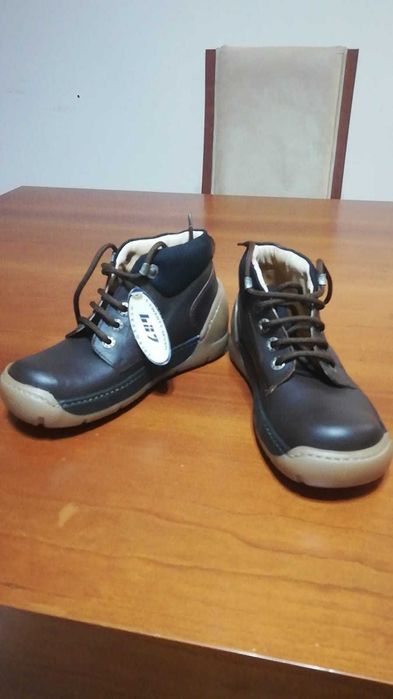 Botas Criança Novas - Tamanho 35