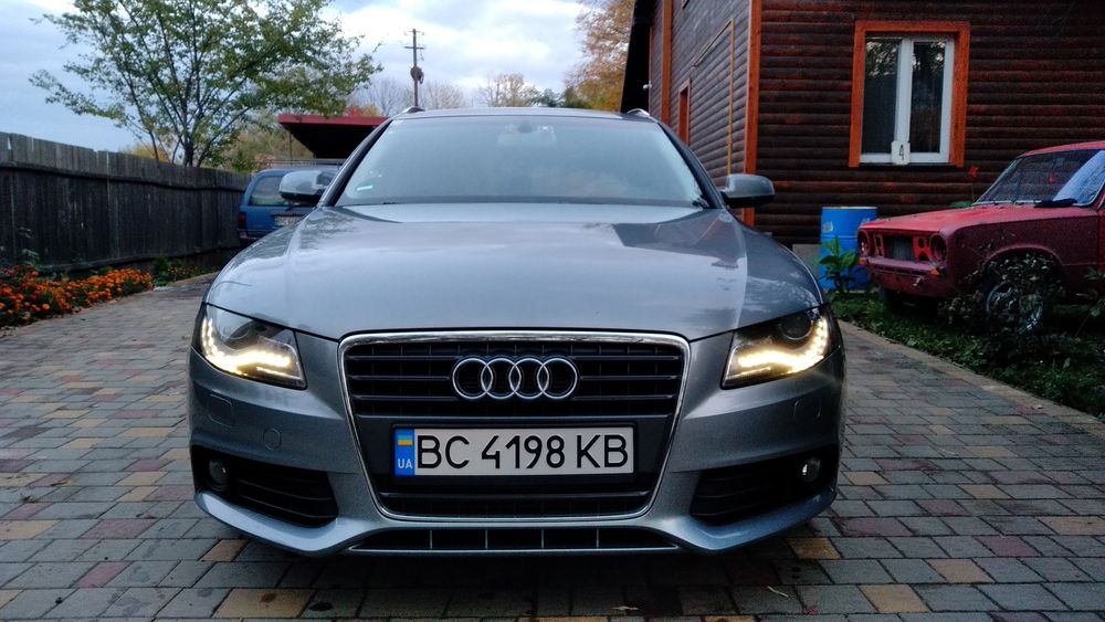 Audi a4 b8 2010.