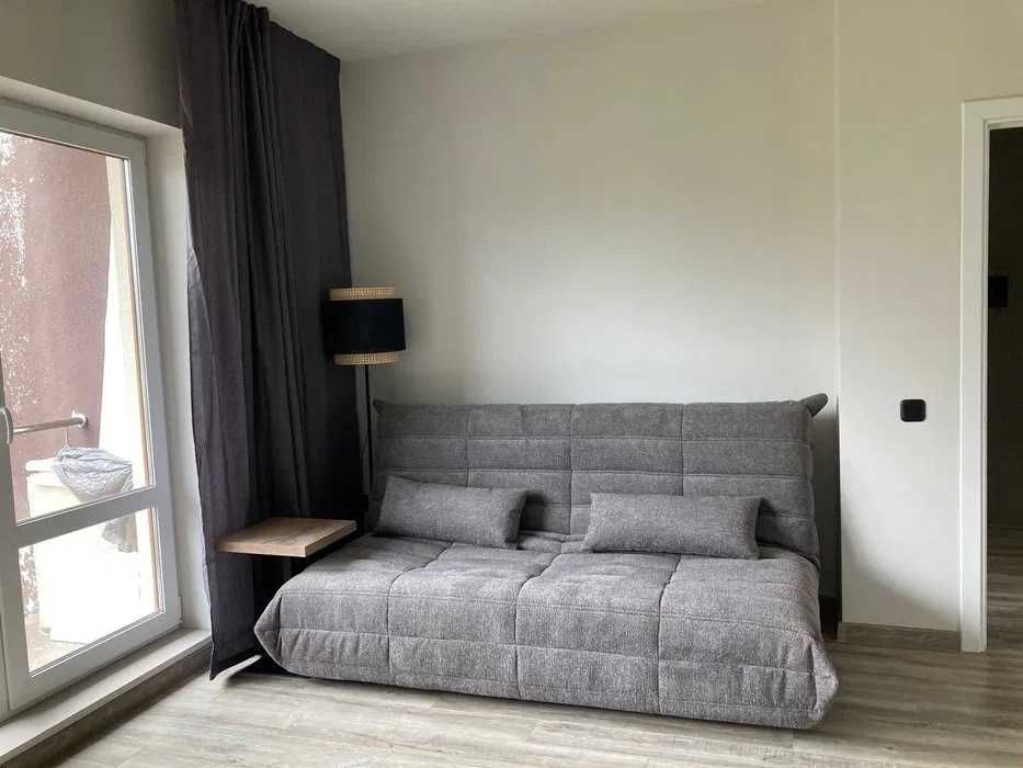 Продаж сучасного 2-поверхового котеджу у КМ Сметана, с. Бірки.