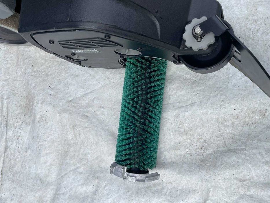 Підлогомийна машина Karcher B80