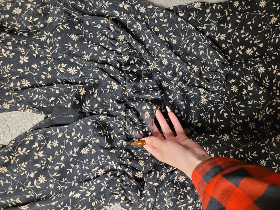 Літня сукня з рюшами