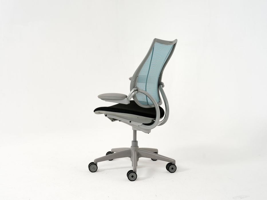 Cadeira operativa Humanscale modelo Liberty