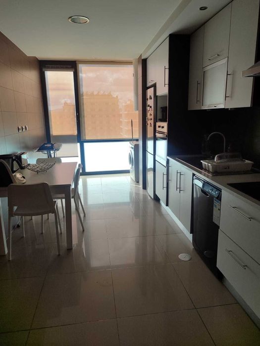 Arrenda-se apartamento T3 totalmente mobilado, pronto a habitar. Viseu