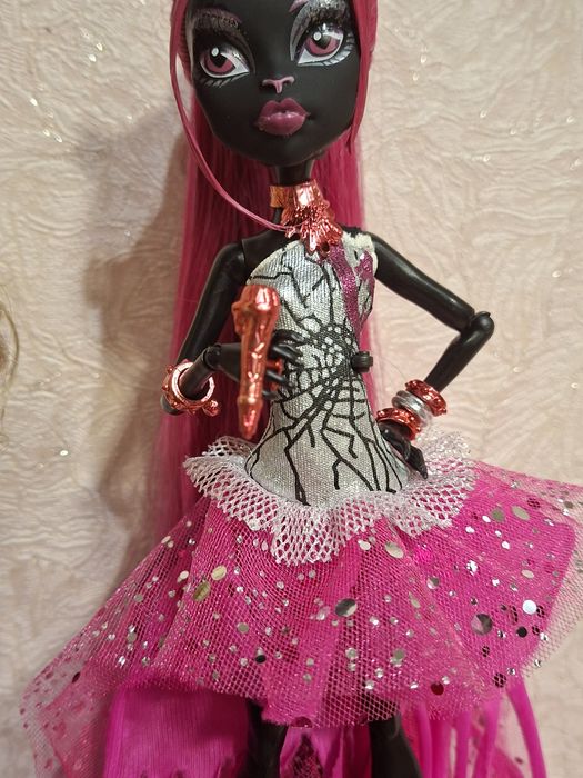 Кетті Нуар. Монстр хай