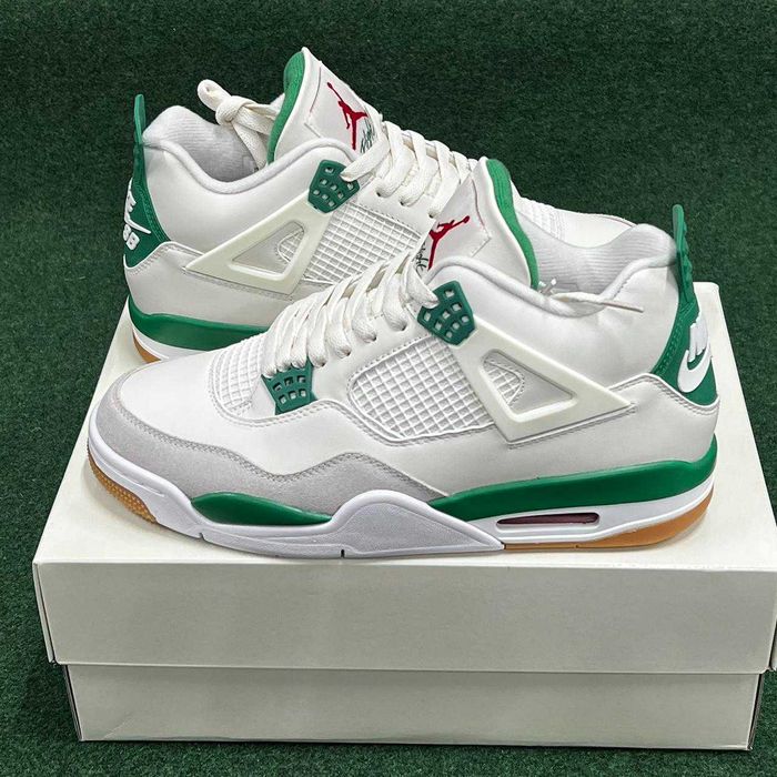 Jordan 4 Retro SB Pine Green R.40
