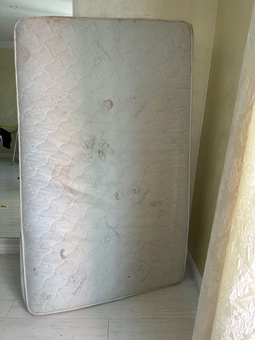 Матрас ортопедичний б/у 1,5 спальне місце