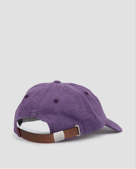 Нова фіолетова кепка Levi's з біркою