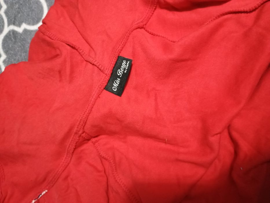 Bluza z długim z kapturem czerwona czerwień r. 38 M