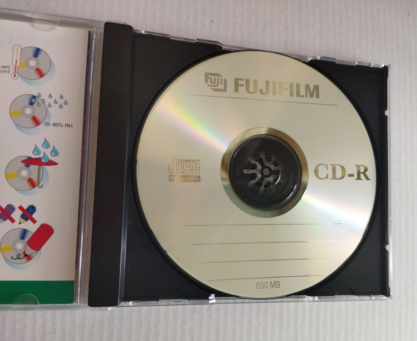 Диски чистые Fujifilm CD-R