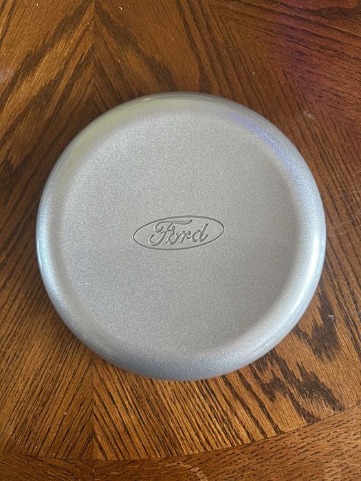 Новий оригінальний центральний ковпак (кришка) колеса Ford Transit