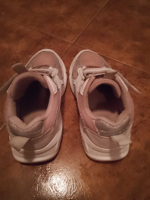 Buty adidasy na dziewczynkę jak nowe rozm.29