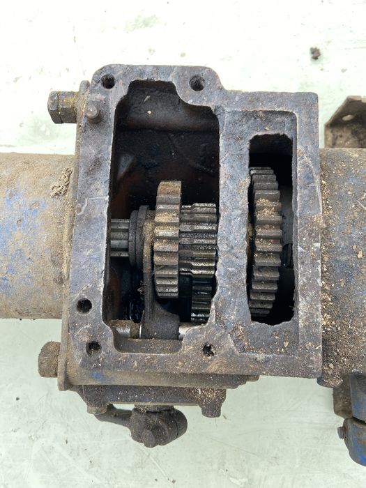 Редуктор дт 54 до коробки  газ 52 ( саморобка)