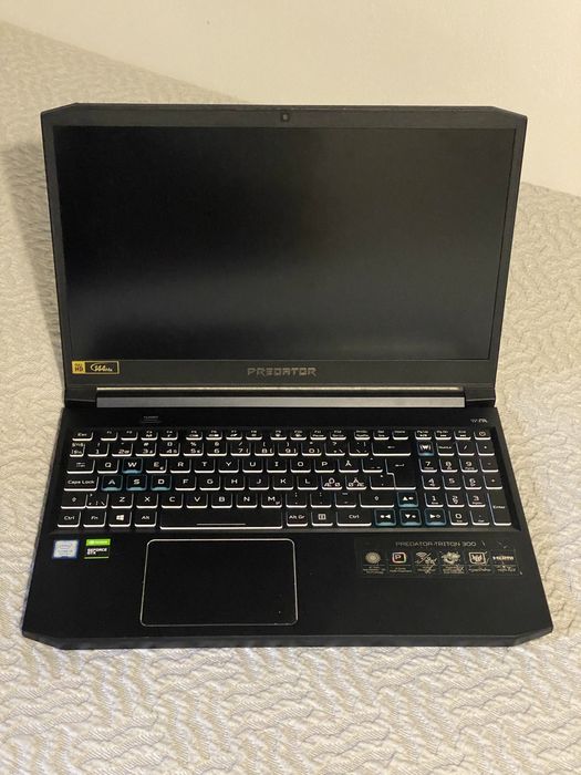 Portatil acer triton 300