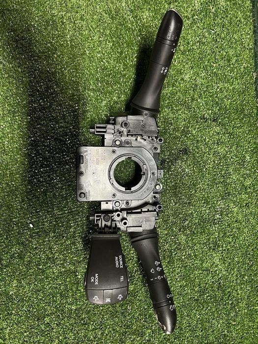 Manete dos piscas e luzes Renault Megane 4