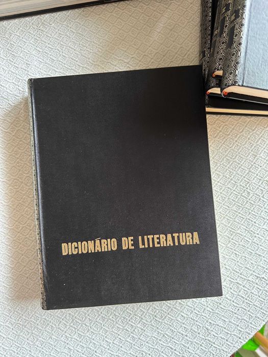 Dicionário de Literatura - 5 Volumes