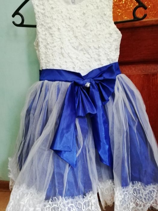 Продам дитячу сукню, зріст 128