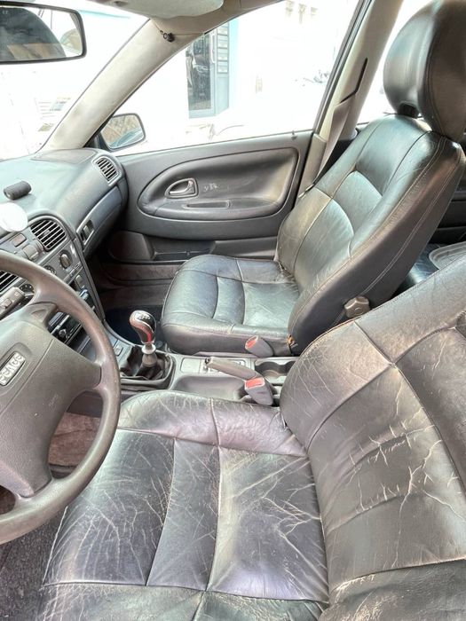 carro volvo v40 1999