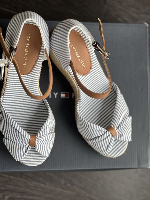 Tommy Hilfiger Espadryle Basic Niebieskie r.40