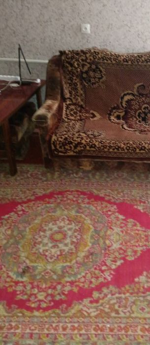 Здається 1 к частина будинку на вул Франко .