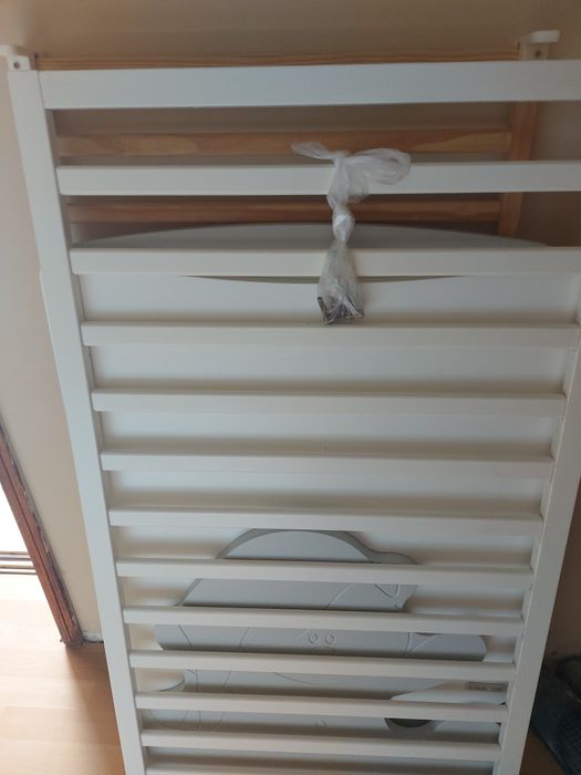 Berço / Cama de grades