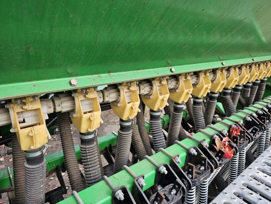 Ніка 6 сівалка Велес Агро