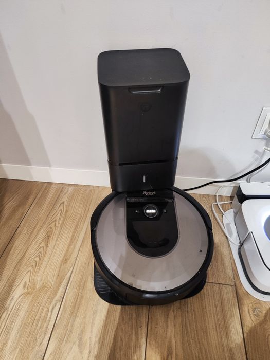 Używany iRobot Roomba i7+ akcesoria