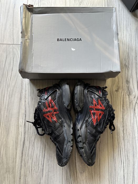 Balenciaga runner 43 graffiti black