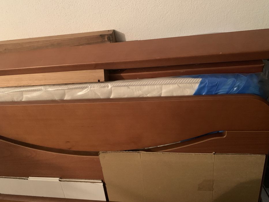 Cama de solteiro cerejeira clara