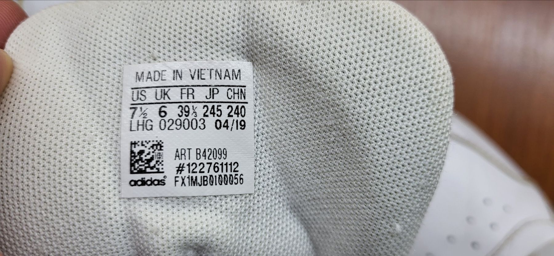 B42099 adidas sales