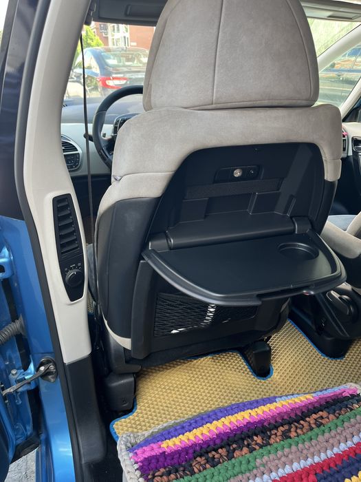 Продам Citroen C4 Picasso 2010 (коробка автомат - робот)