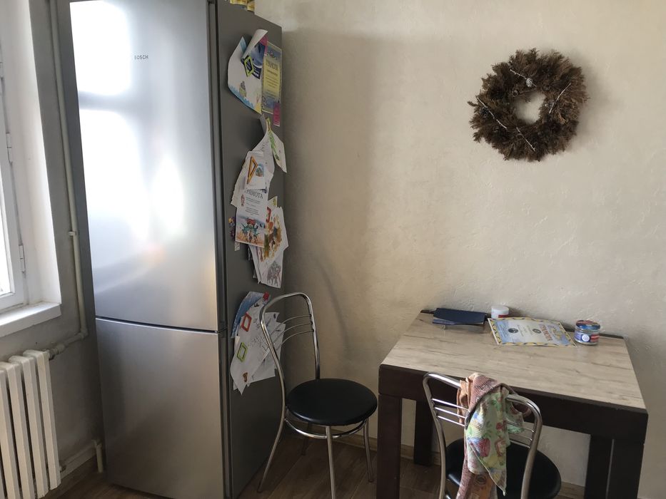 Продам 4-х комнатную квартиру на 4-м Таврическом