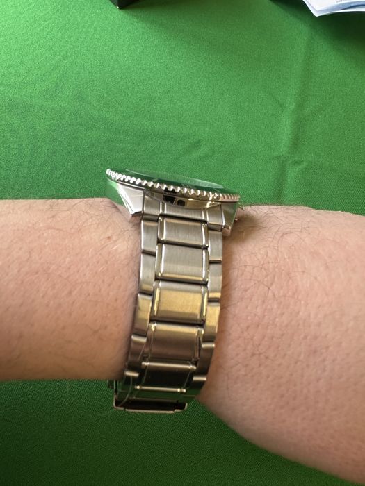 Продам годинник Casio MDV-107D-3AVEF