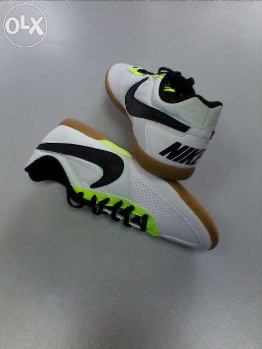 Nike futsal DAVINHO N.º 40 - novas e originais - PROMOÇÃO