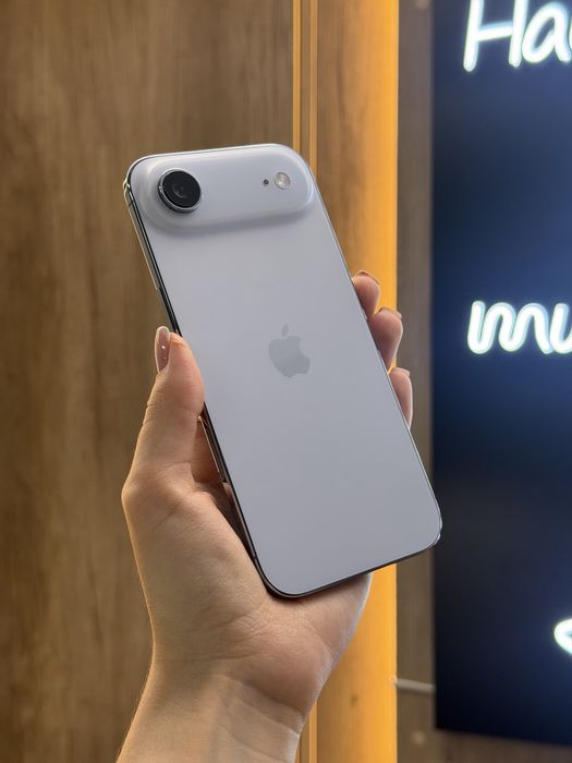 Б/у IPHONE 17Air 256 Sky Blue Neverlock Костюшка,5 igrand