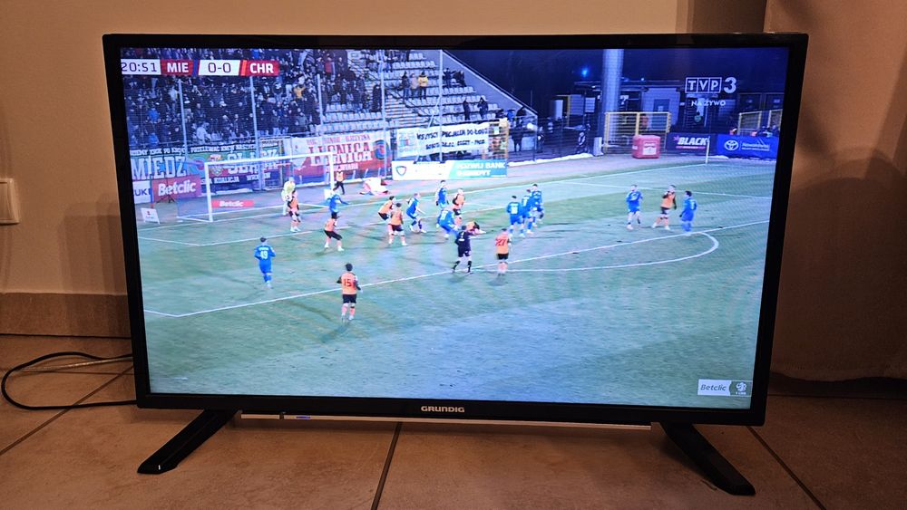 Telewizor LED 32"  Grundig tuner DVBT-2 oraz satelitarny