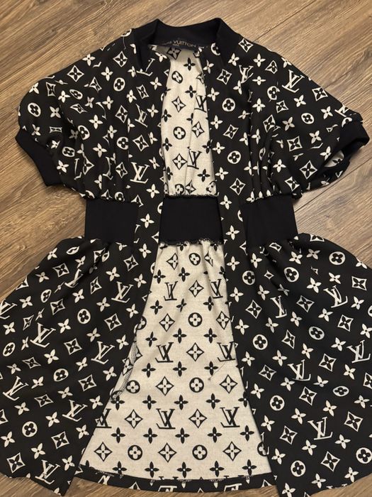 Продається сукня Louis Vuitton