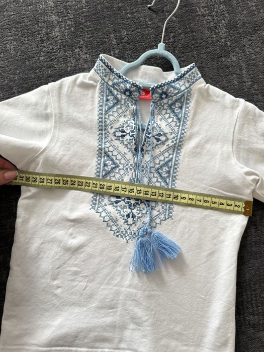 Вишиванка, футболка на 2-3 роки