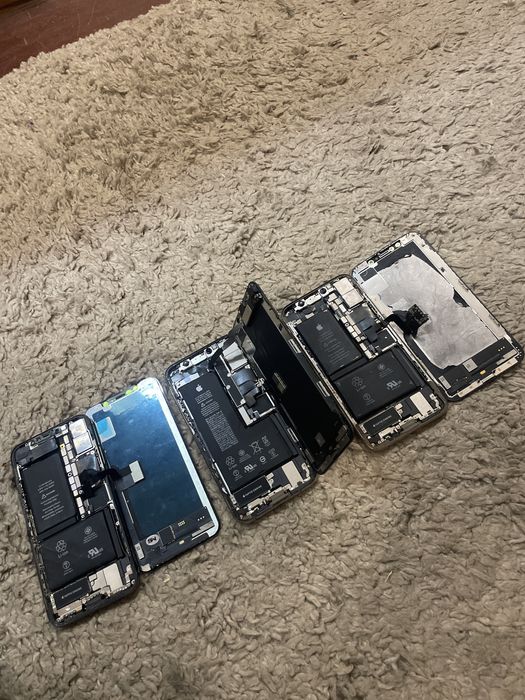 Iphone X  XS на деталі