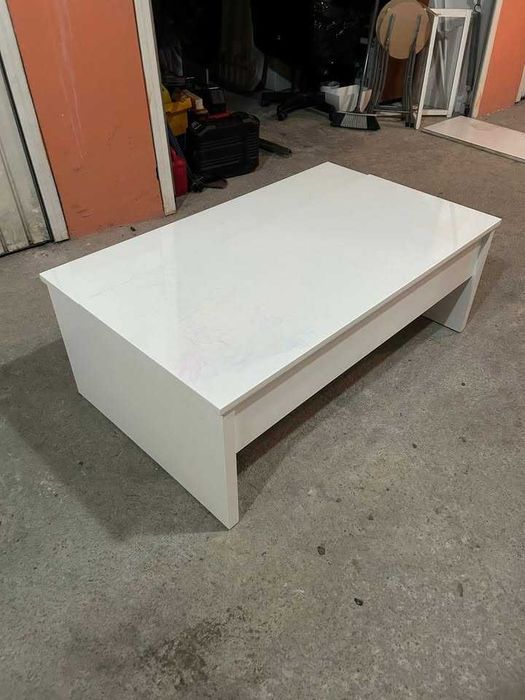 Mesa de centro elevatória