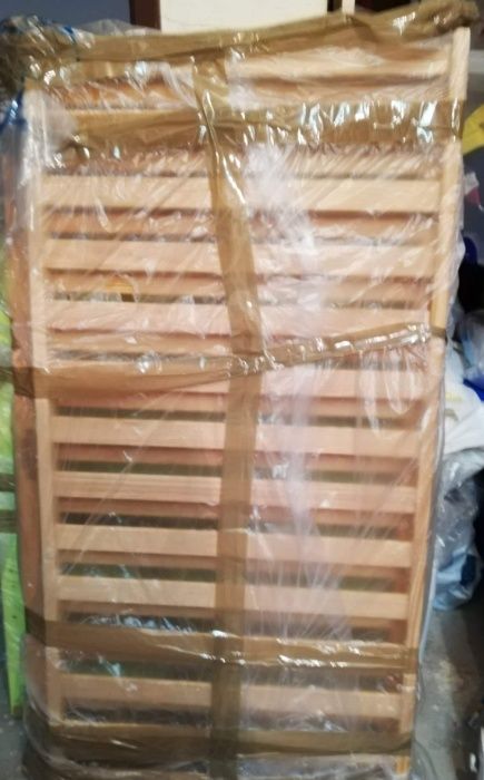 Cama de criança com cabeceira verde alface com Colchão.