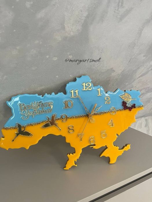 Годинник ручної роботи з епоксидної смоли  Карта України