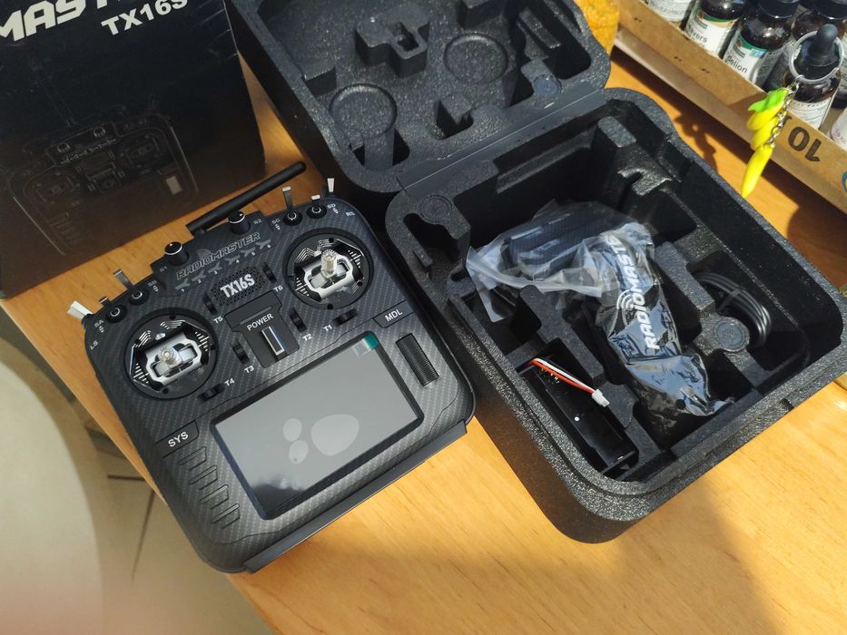 RadioMaster TX16S MKII MAX AG01 Gimbal ELRS Black LBT