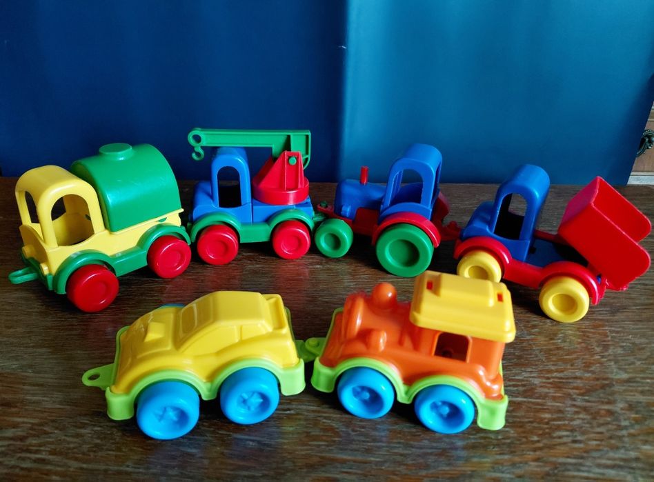 Дитячі ігрові машинки, моделі машин Wader